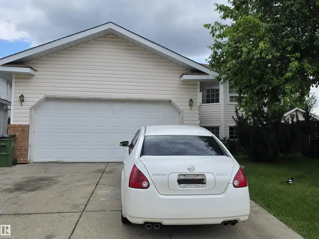 3772 48 St Nw Nw, Edmonton
